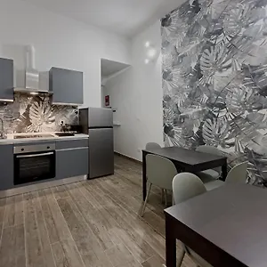 realkasa-galliera-home-suites.emilia-romagnahotels.net/